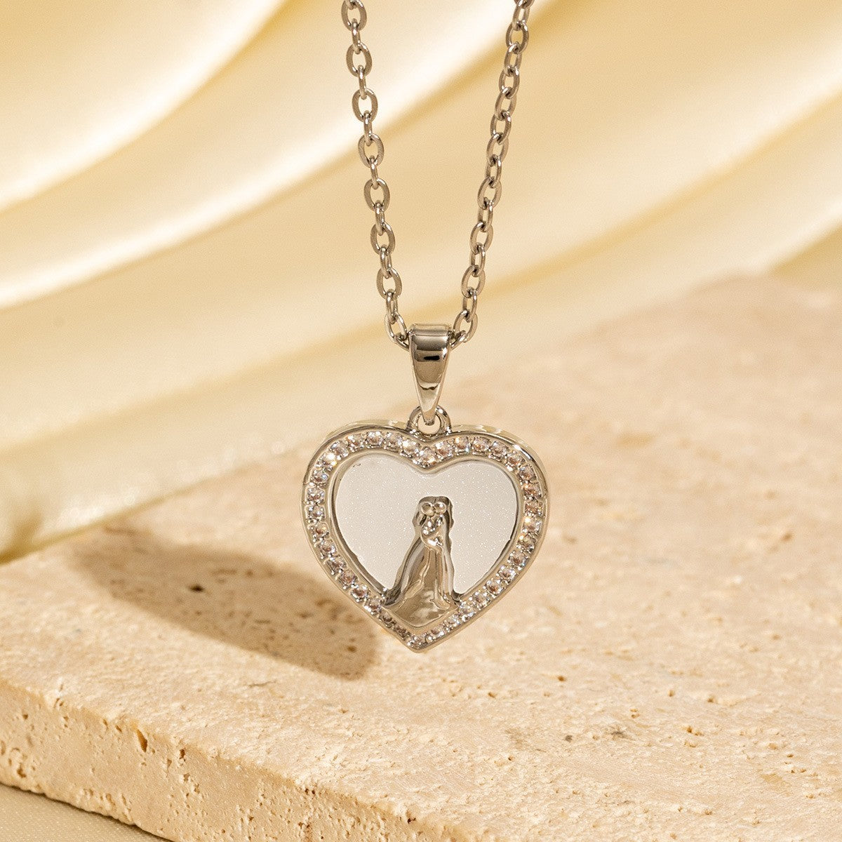 Malika Gems Minimal Luxe Heart Necklace – Elegant Hollow Design
