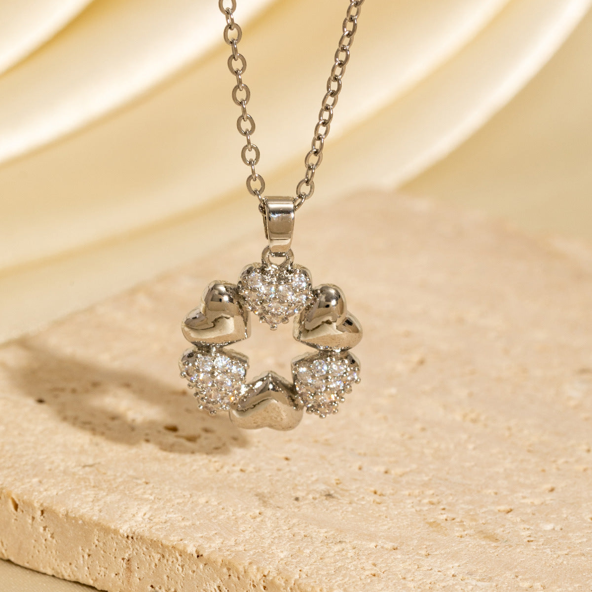 Malika Gems Minimal Luxe Heart Necklace – Elegant Hollow Design