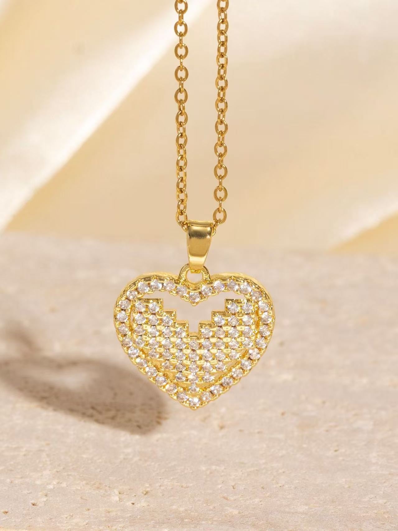 Malika Gems Minimal Luxe Heart Necklace – Elegant Hollow Design