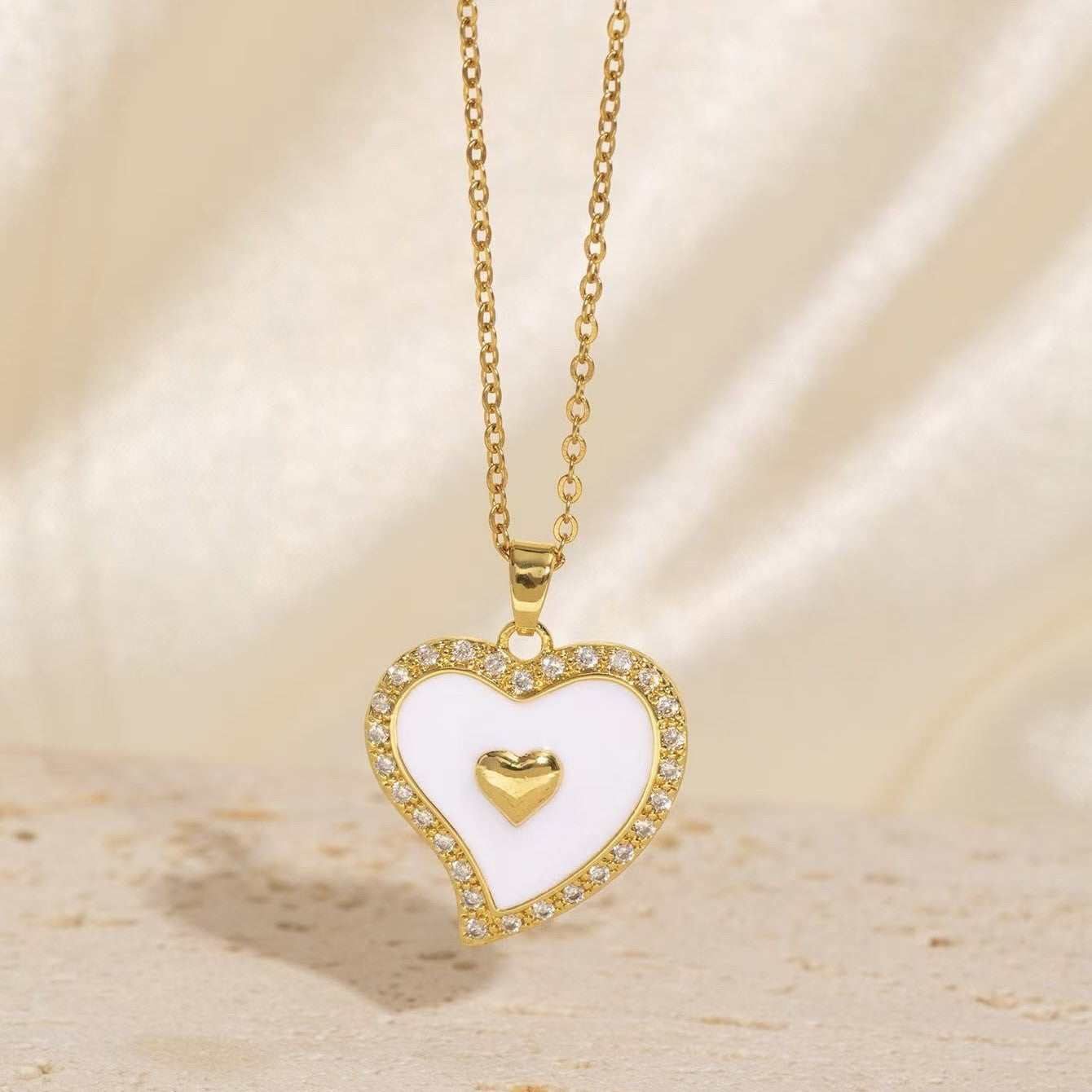 Malika Gems Minimal Luxe Heart Necklace – Elegant Hollow Design