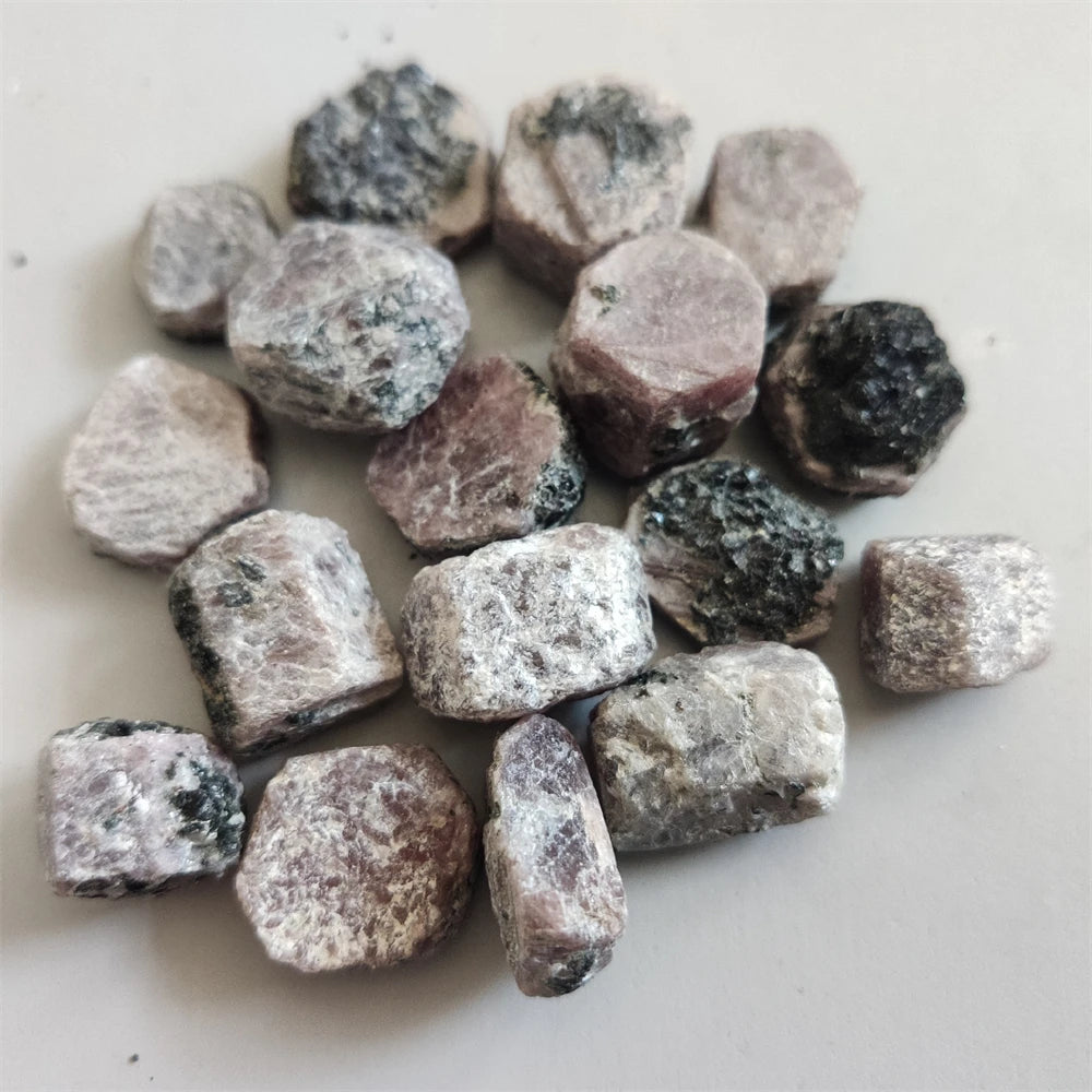 Natural Real Ruby Corundum Stones Ruby Gemstone Stones for Jewelry Irregular Ruby Corundum Stones and Crystals Stone Diffuser