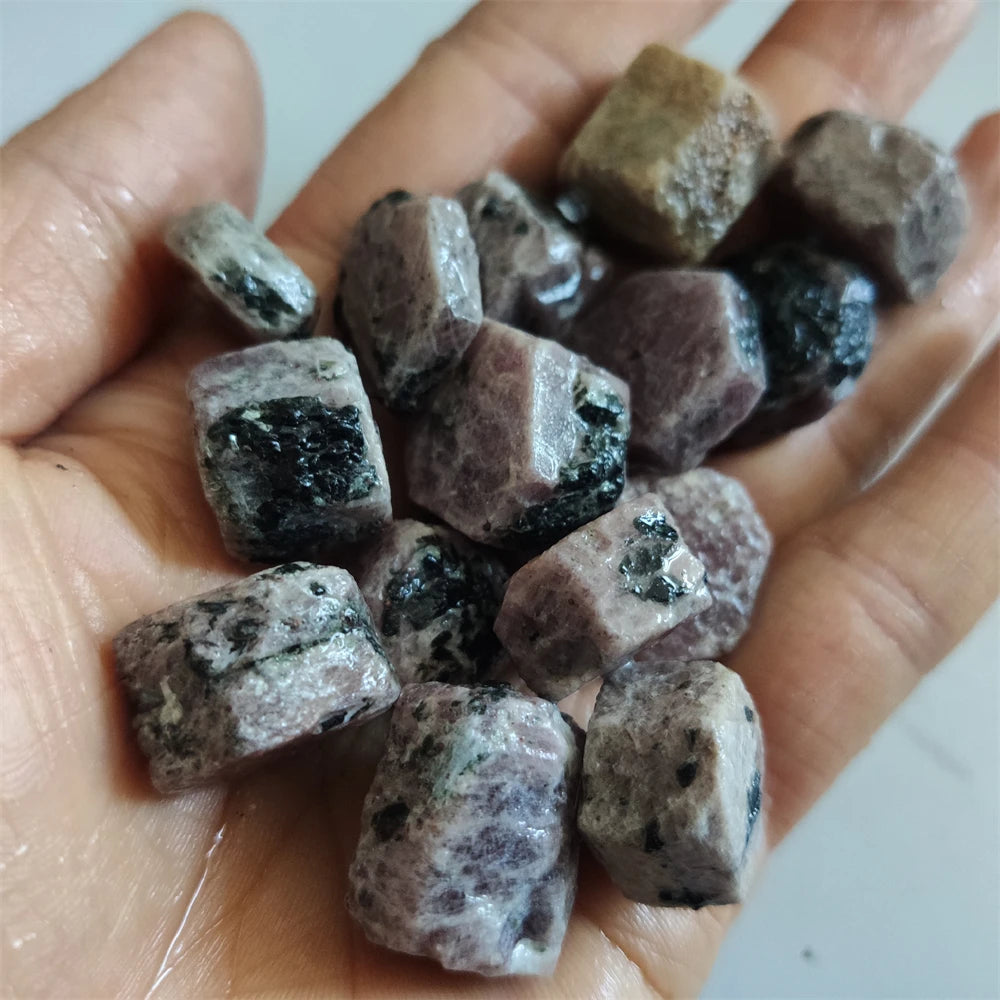 Natural Real Ruby Corundum Stones Ruby Gemstone Stones for Jewelry Irregular Ruby Corundum Stones and Crystals Stone Diffuser