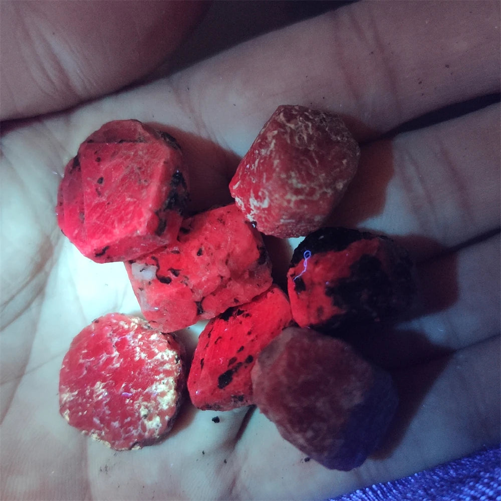 Natural Real Ruby Corundum Stones Ruby Gemstone Stones for Jewelry Irregular Ruby Corundum Stones and Crystals Stone Diffuser
