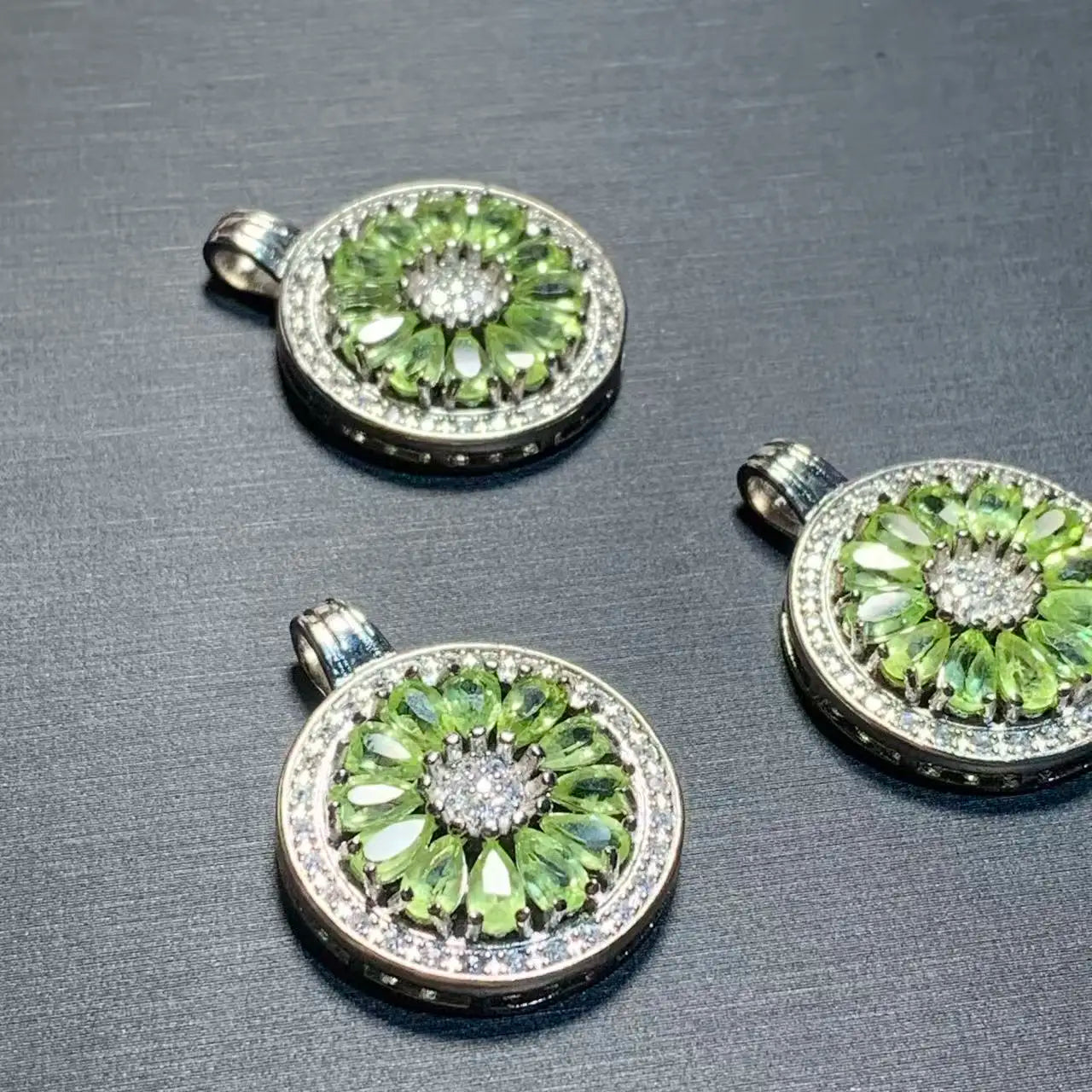 MANY STONE OVAL Natural PERIDOT Pendant Necklace Fine Jewelry Handmade Stones Wholesale Healing Energy Gift Lucky Jewelry