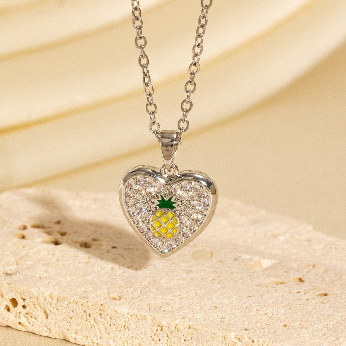 Malika Gems Minimal Luxe Heart Necklace – Elegant Hollow Design