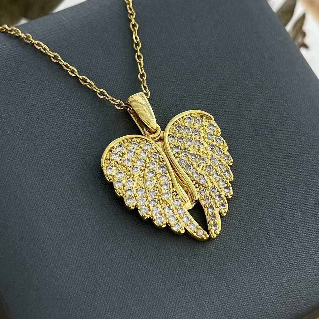 Malika Gems Secret Heart Necklace – Opening Memory Pendant