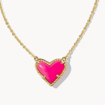 Malika Gems Classic Crystal Heart Necklace – Timeless Love Pendant