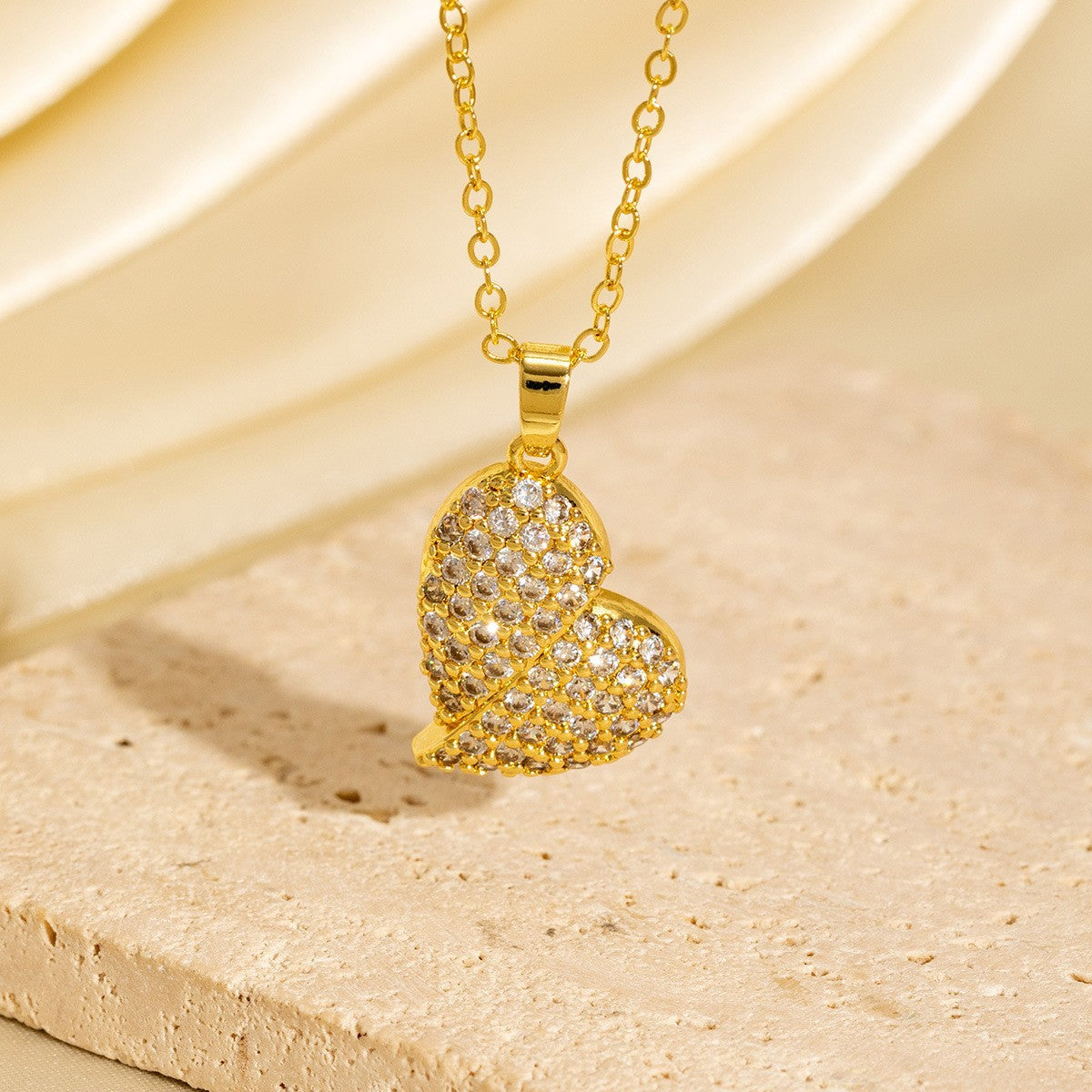 Malika Gems Minimal Luxe Heart Necklace – Elegant Hollow Design