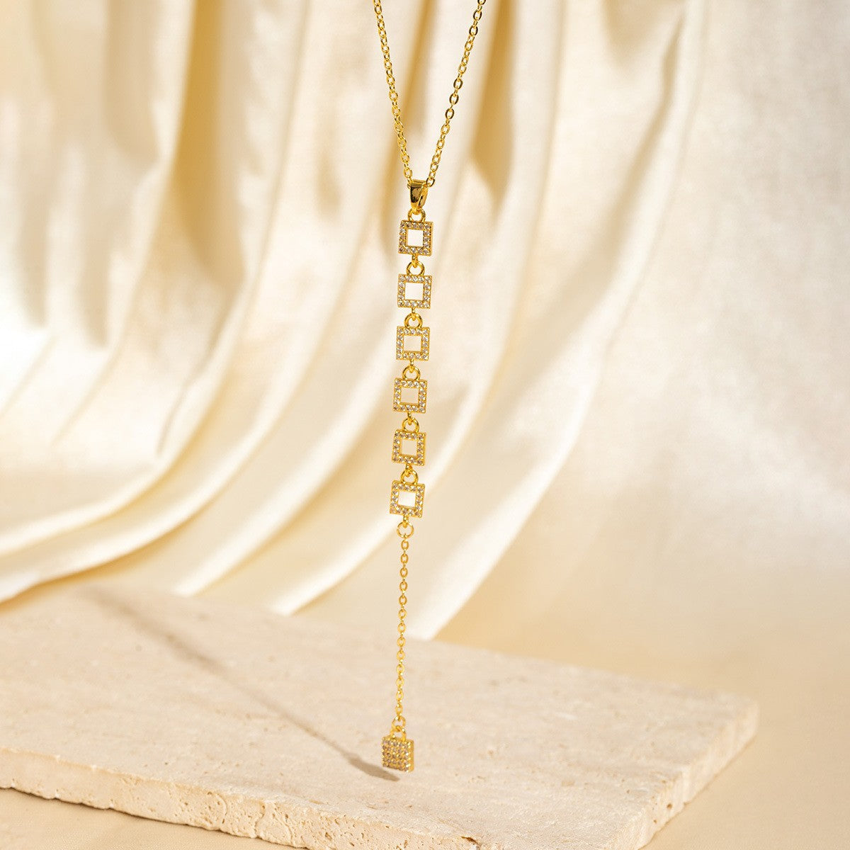 Malika Gems Tassel Flow Necklace – Color Zircon & Elegant Drop Design